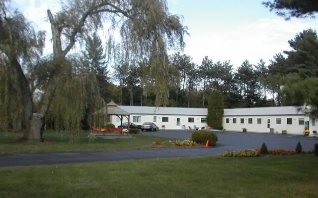 photo 3 of Pine Haven Motel