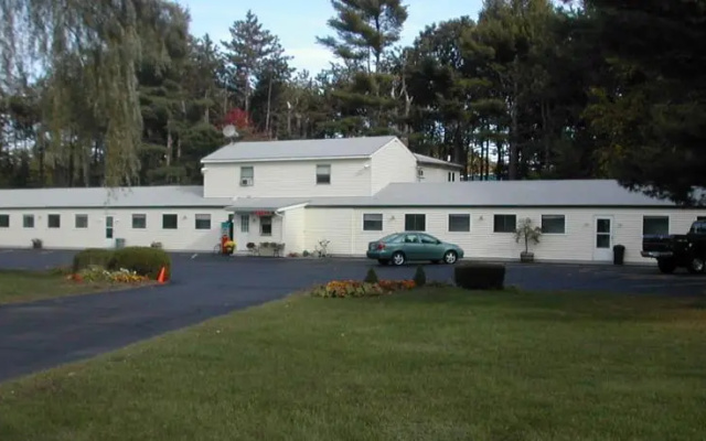photo 4 of Pine Haven Motel