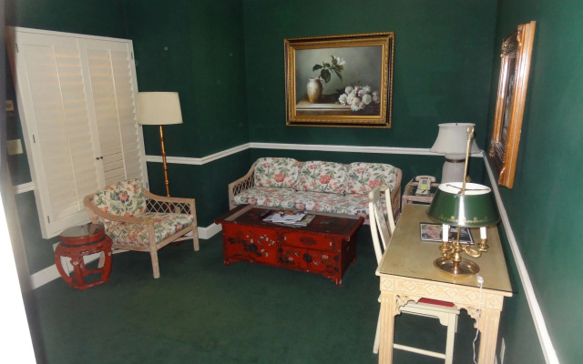 photo 4 of Pine Inn