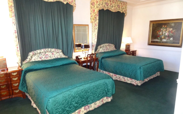 photo 5 of Pine Inn