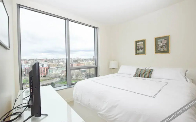 photo 3 of Luxe Hubs Corporate High Rise Apartments on Pine