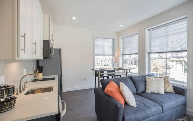 photo 2 of Pine Suite - 102