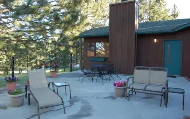 photo 3 of Pine View