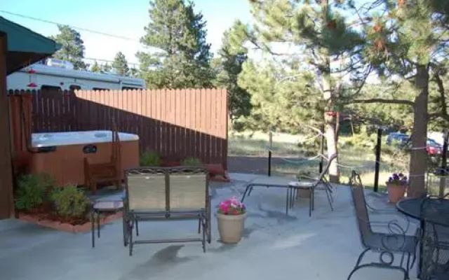 photo 5 of Pine View