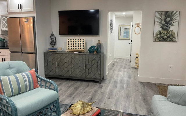 photo 2 of Pineapple Bungalow