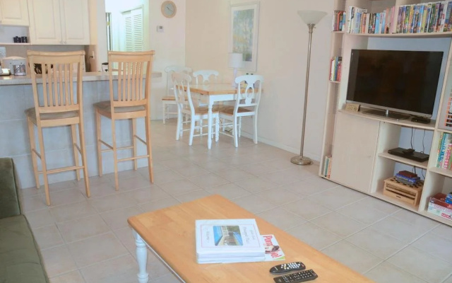 photo 3 of Pineapple Place Apartments