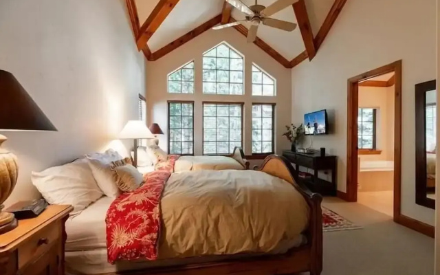 photo 2 of Pinehurst Townhomes #4 1 Bedroom Townhouse by Redawning