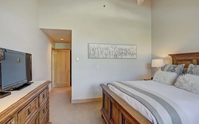 photo 2 of Amazing 2 Br Unit In Beaver Creek- Out Of A Western Movie 2 Bedroom Condo by RedAwning