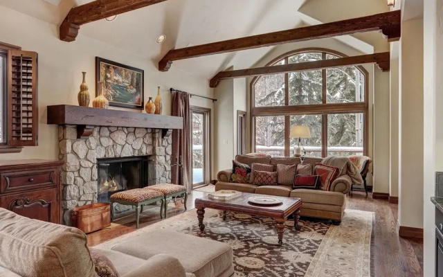 photo 3 of Pines 7 Larkspur - 6 Br Townhouse