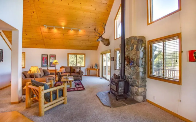 photo 4 of Pinnacle Vista by Tahoe Mountain Properties