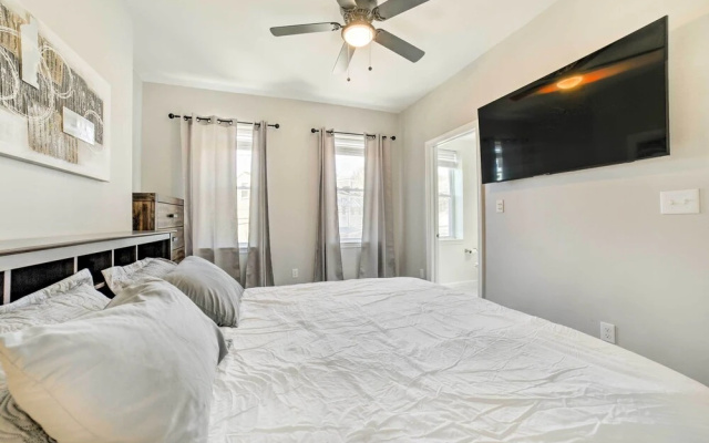 photo 3 of Pittsburgh Townhome: 1 Mi to Downtown