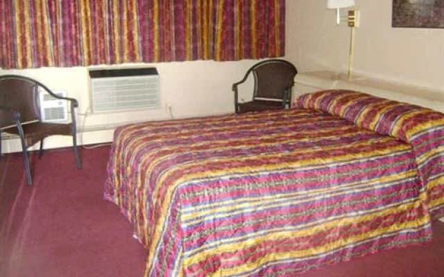 photo 2 of Plantation Motel