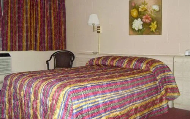 photo 4 of Plantation Motel