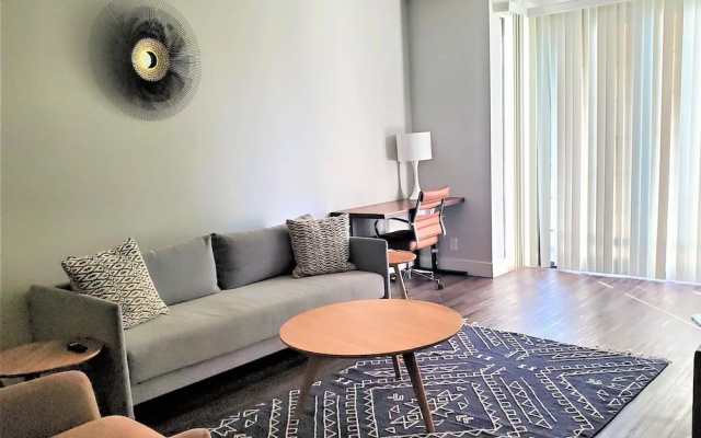 photo 2 of Platinum Triangle Apartments
