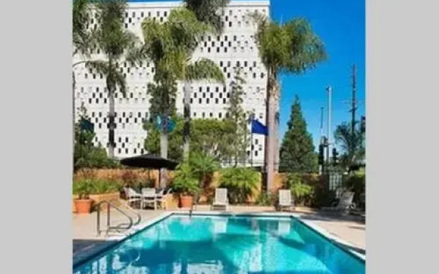 photo 4 of Playa 2Bed2Bth W Great Amenities- Prime
