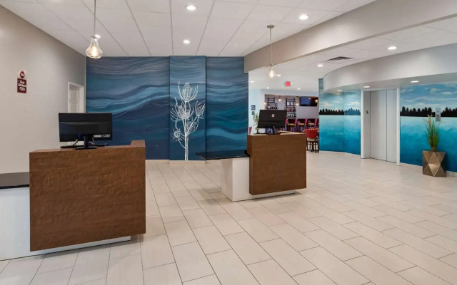 photo 2 of Best Western Plus Wausau Tower Inn