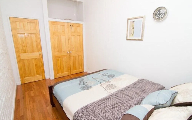 photo 3 of Pleasant 1 BR on Gramercy