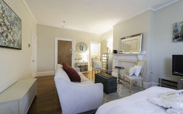 photo 2 of Pleasant Back Bay Suites by Sonder