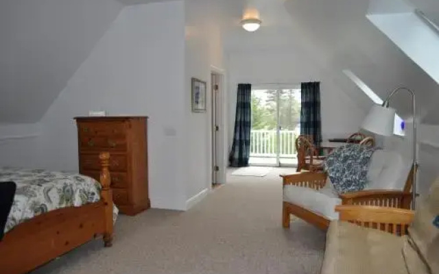 photo 2 of The Elms Bed & Breakfast