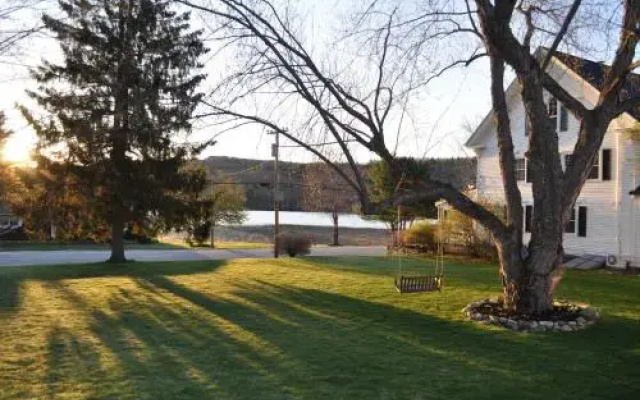 photo 3 of The Elms Bed & Breakfast