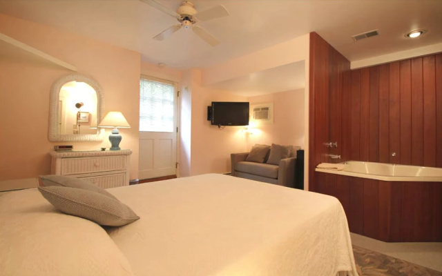 photo 4 of Pleasant Street Inn