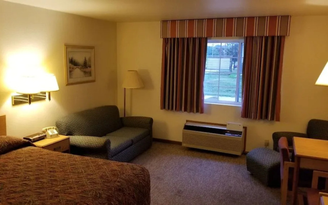 photo 3 of Plymouth Suites Hotel