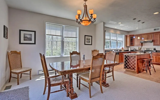 photo 5 of 6 Mi to Kalahari: Pocono Pines Golf Course Home!