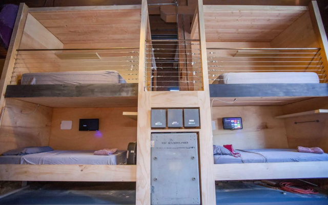 photo 2 of Podshare Dtla Arts District Hostel Adults Only