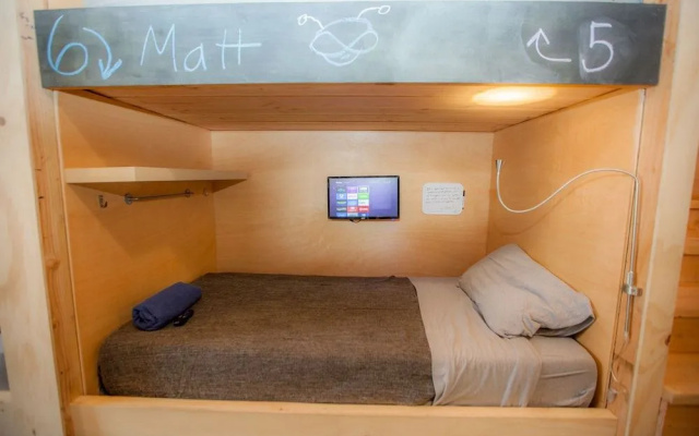 photo 3 of Podshare Dtla Arts District Hostel Adults Only
