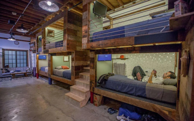 photo 2 of PodShare Los Feliz - Hostel