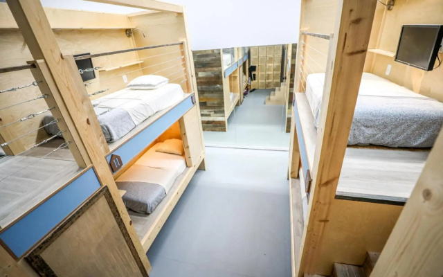 photo 3 of Podshare San Francisco Marina - Hostel