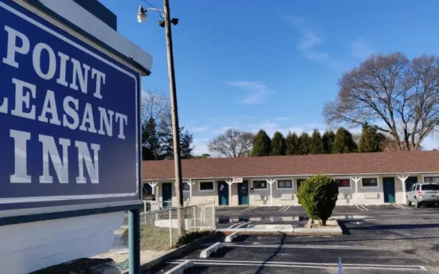 photo 3 of Point Pleasant Inn
