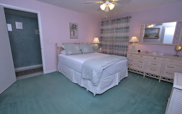photo 4 of Pointe 202