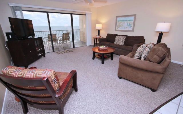 photo 4 of Pointe 502