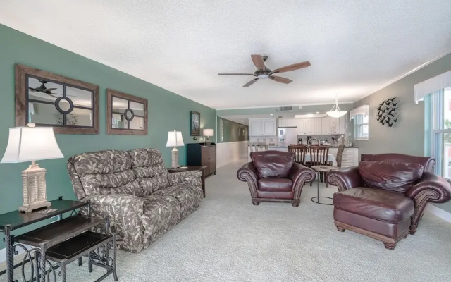 photo 2 of Pointe Condo #201 by Vtrips