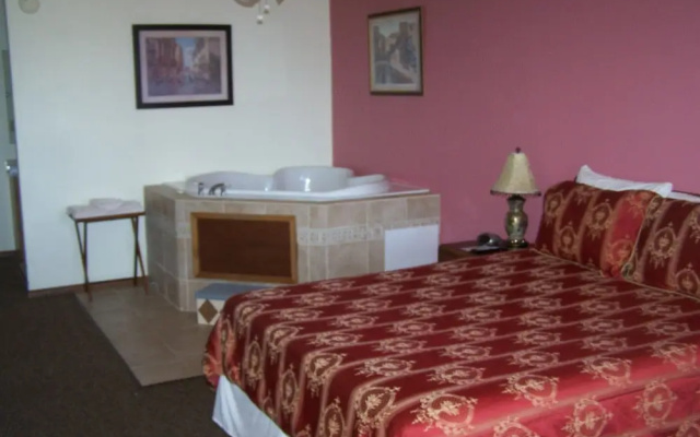 photo 4 of Pointe West Resort Motel