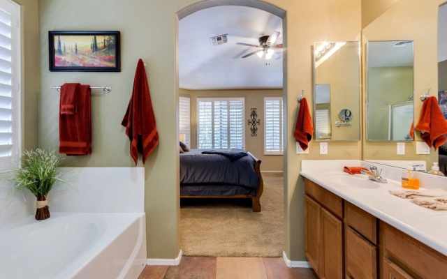 photo 3 of Pointsettia - 4 Br Home