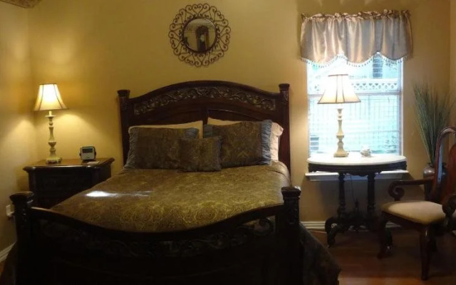 photo 3 of Pomegranate House & Cottages
