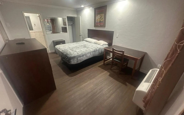 photo 3 of Pomona Lodge