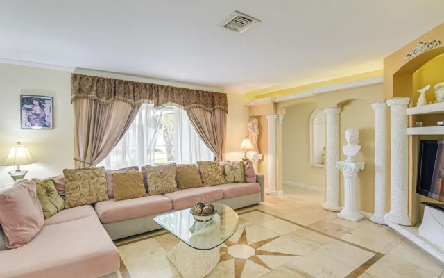 photo 3 of Pompano Beach Home w/ Pool & Dock ~ 4 Mi to Pier!