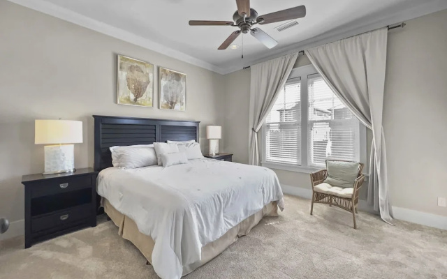 photo 4 of Pompano Palace - 4 Br home by RedAwning