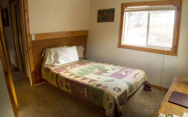 photo 2 of Ponderosa Lodge