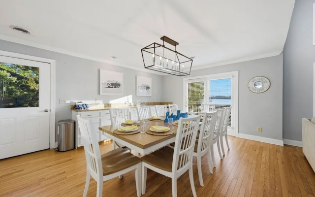 photo 5 of Ponderosa Pointe by Avantstay Boathouse + Views