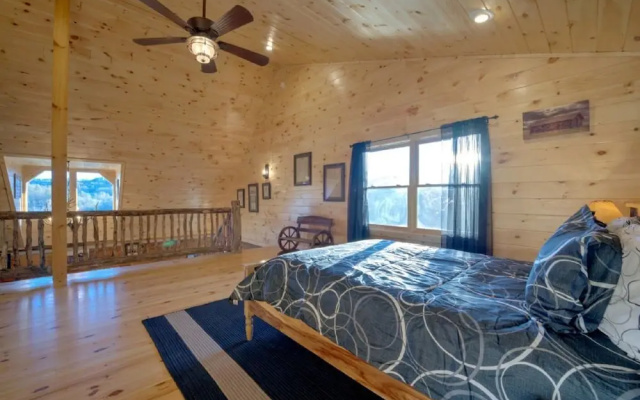 photo 2 of Pony Express - 2 Br Cabin