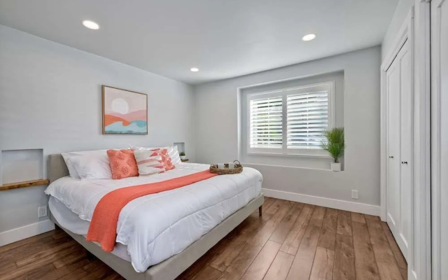 photo 3 of Immaculate 3 BDR in Oceanside Private Pool & Spa