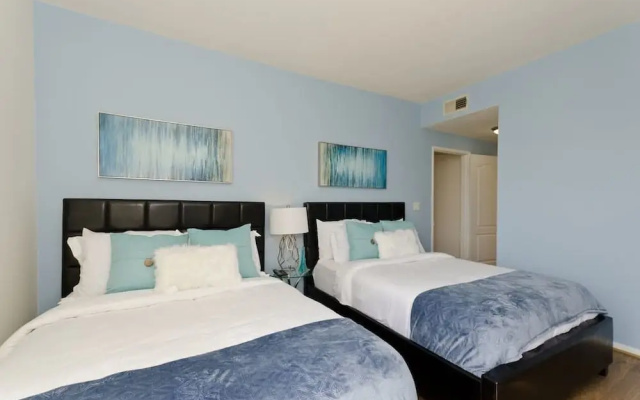 photo 5 of Popular Downtown La Bellagio Resort Suite