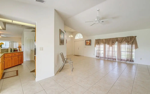 photo 3 of Port Charlotte Home ~ 3 Mi to Beach & Harbor!