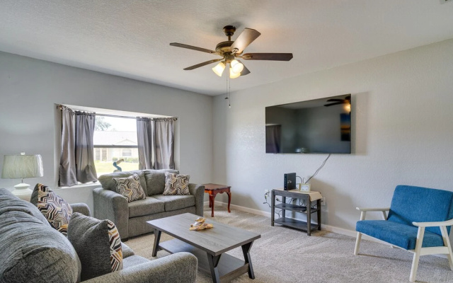 photo 2 of Screened-in Lanai + Yard: Port Charlotte Retreat