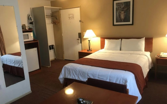 photo 3 of Portofino Beach Inn