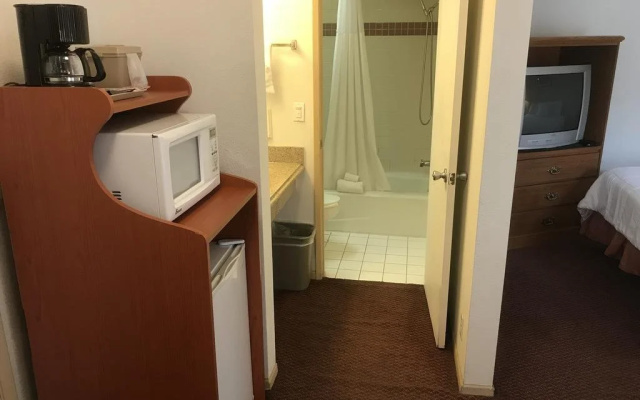 photo 5 of Portofino Beach Inn